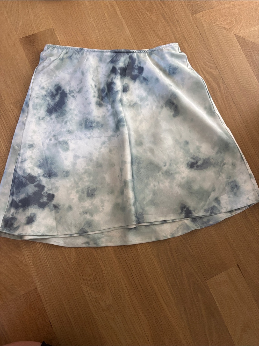 Abercrombie & Fitch Blue and White Tie-Dye A-Line Skirt